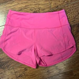 Lululemon Speed Up High-Rise Short 2.5"
Sonic Pink Size 6